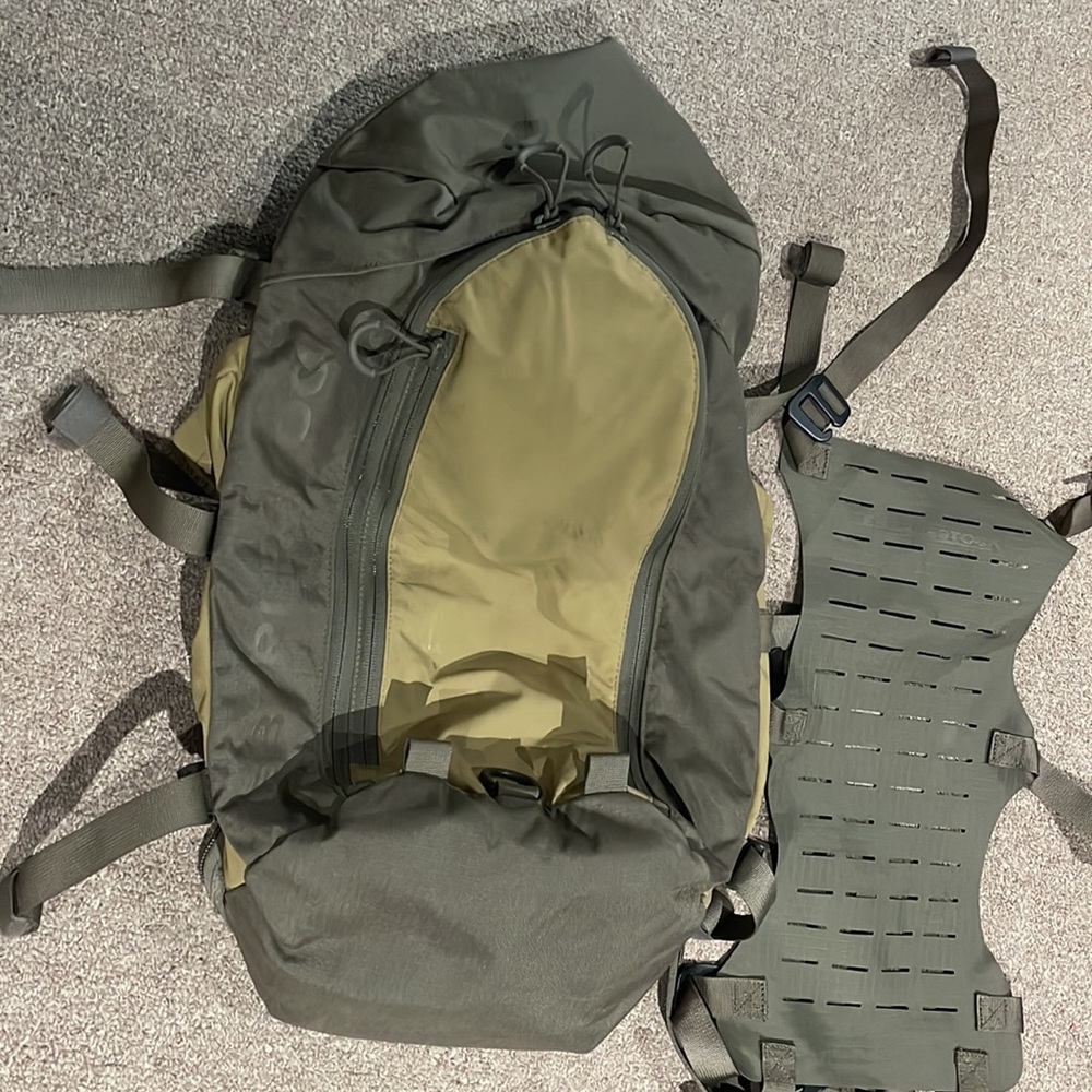 Eberlestock Vapor 2500 pack with Utility Panel